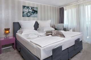 Апарт-отели Villa Elea Несебр Улучшенный двухместный номер с 1 кроватью и видом на море-3